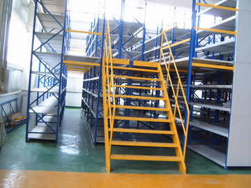 150KG - pavimenti di mezzanino di operazione manuale 600KG con gli scaffali degli scaffali