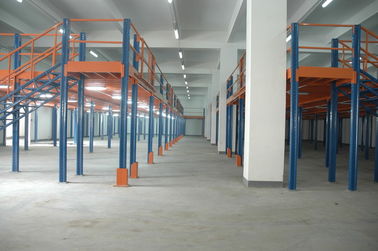 Piattaforma d'acciaio industriale a uso medio del pavimento di mezzanino di stoccaggio per elettronico